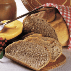 Gerstenbrot und Frischkorn-Roggenbrot