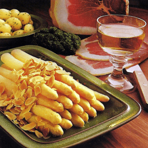 Spargel mit Schinken und Käse gratiniert und Mandel Spargel 