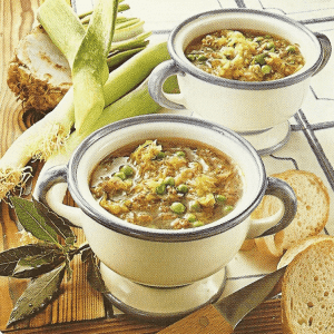 Maissuppe und frische Gemüse- Hackfleischsuppe 