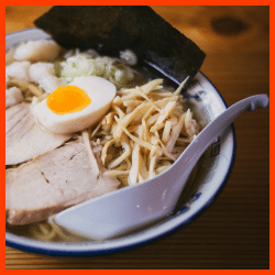 Einfaches Rezept Ramen aus Instantnudeln