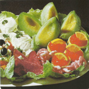 Festliche Gemüseplatte und Gourmetplatte aus Obst und Gemüse