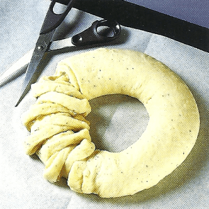 Hefe Orangenkranz und Geflochtener Hefekuchen
