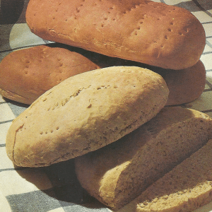 Pomeranzenbrot, Kümmel-Hörnchen und Runde Roggenbrote